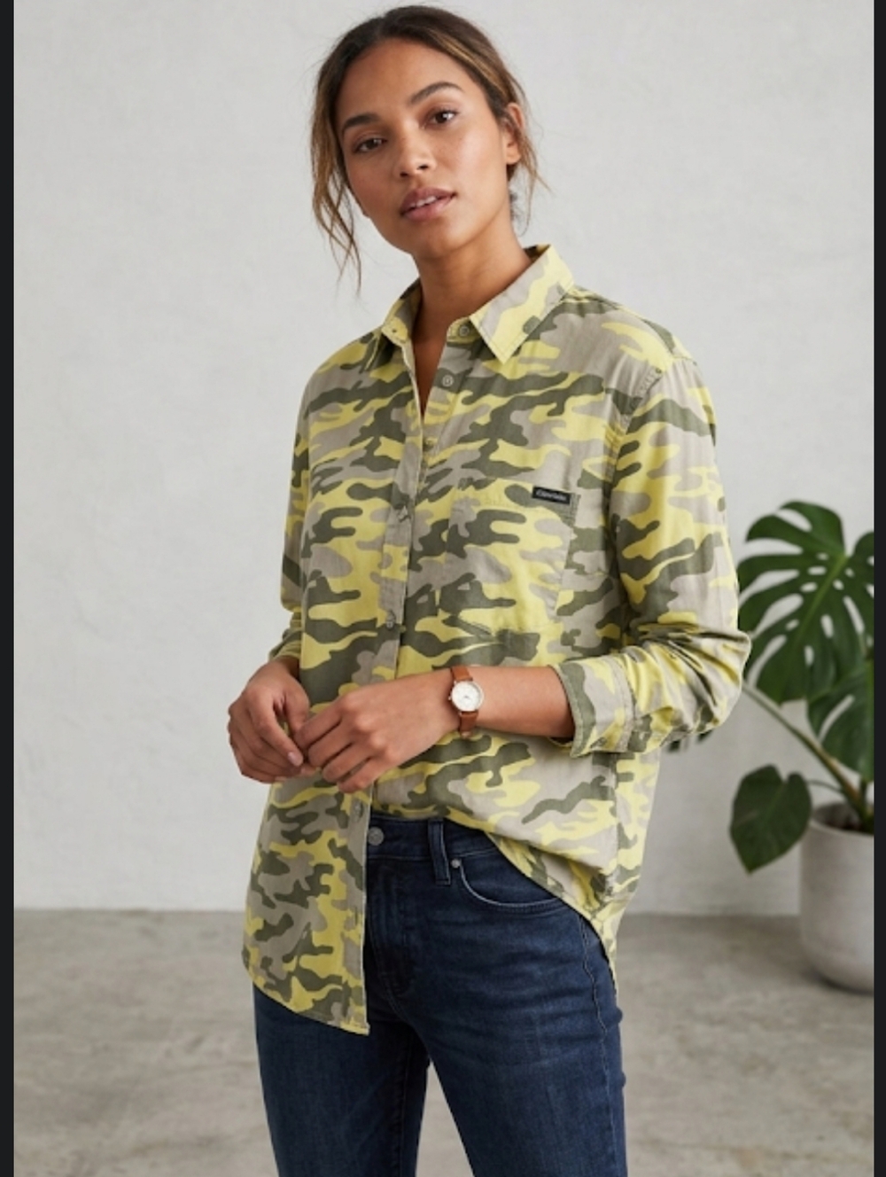 Calvin Klein Jeans Camo Women's Shirt Size M Button Long Sleeve Pocket